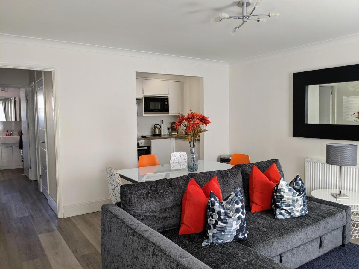 Saffron Court By Wycombe Apartments - Apt 06 ไฮวิคัมบ์ ภายนอก รูปภาพ